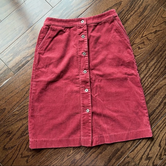 Uniqlo Dresses & Skirts - Uniqlo Burgundy Midi Corduroy Skirt